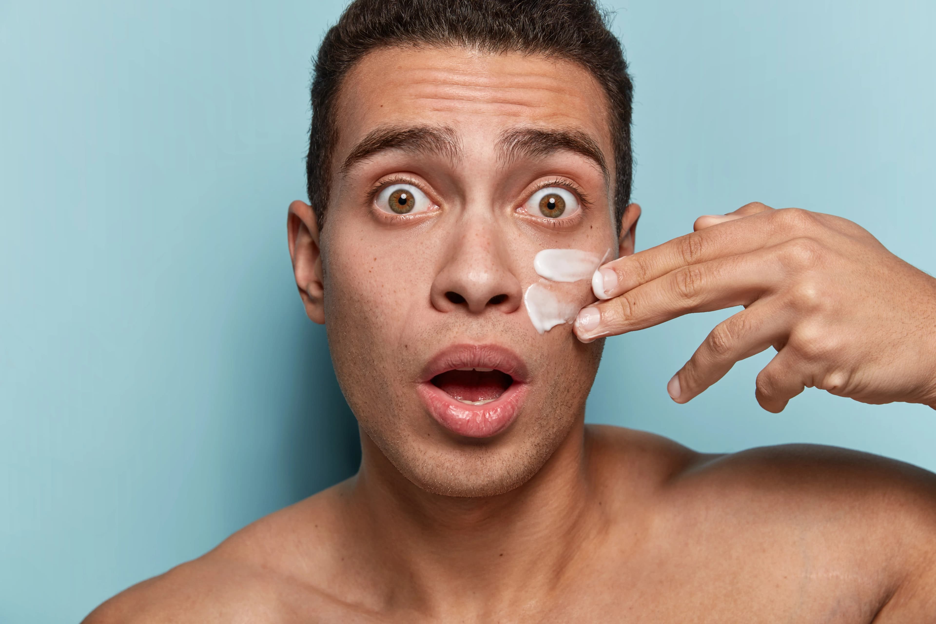 Kenapa Sunscreen Bikin Kulit Kusam? Cek 3 Penyebabnya di Sini!